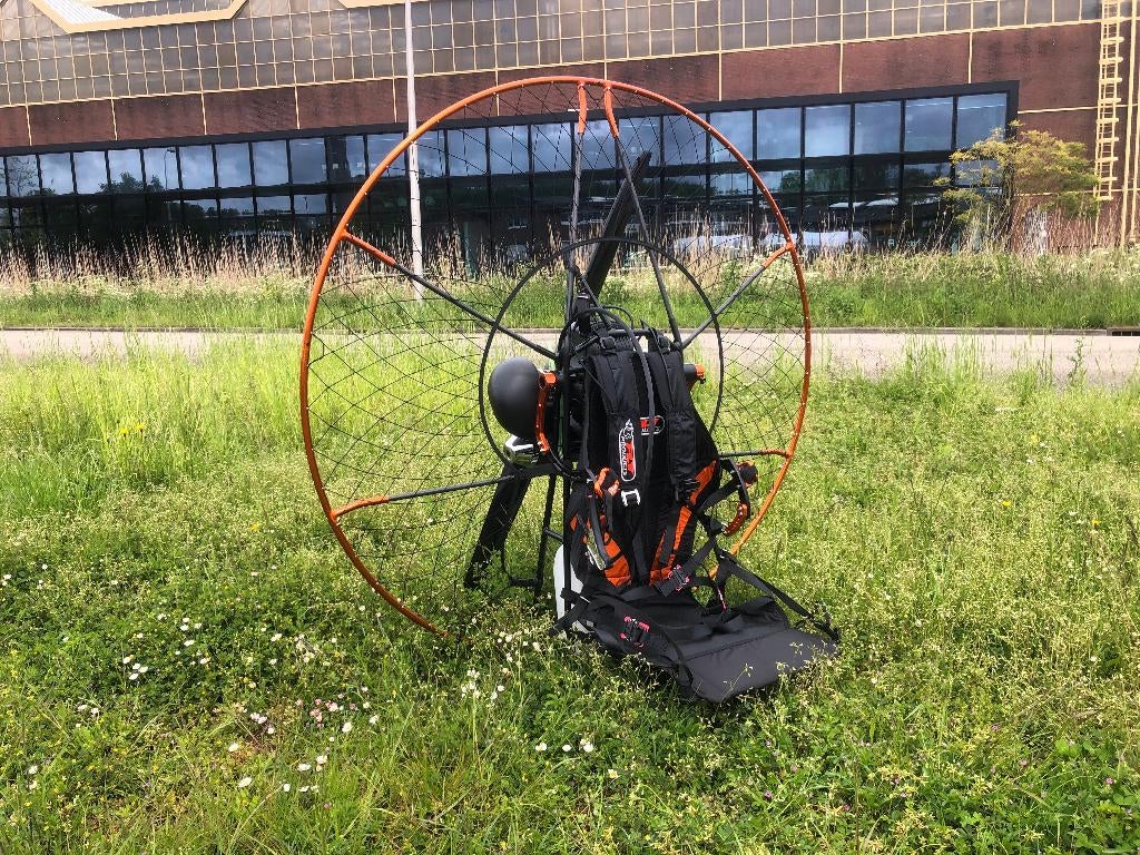Paramotorset Atom80 paramotor met paraglider, Sport en Fitness, Ophalen, Zo goed als nieuw, Paramotor, Gemotoriseerd