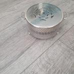 Zilverkleurig theelicht houder met bewerkte deksel, Antiek en Kunst, Antiek | Goud en Zilver, Ophalen