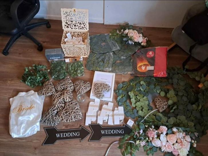 Trouw deco, Hobby en Vrije tijd, Feestartikelen | Verhuur, Nieuw, Geboorte of Huwelijk, Ophalen