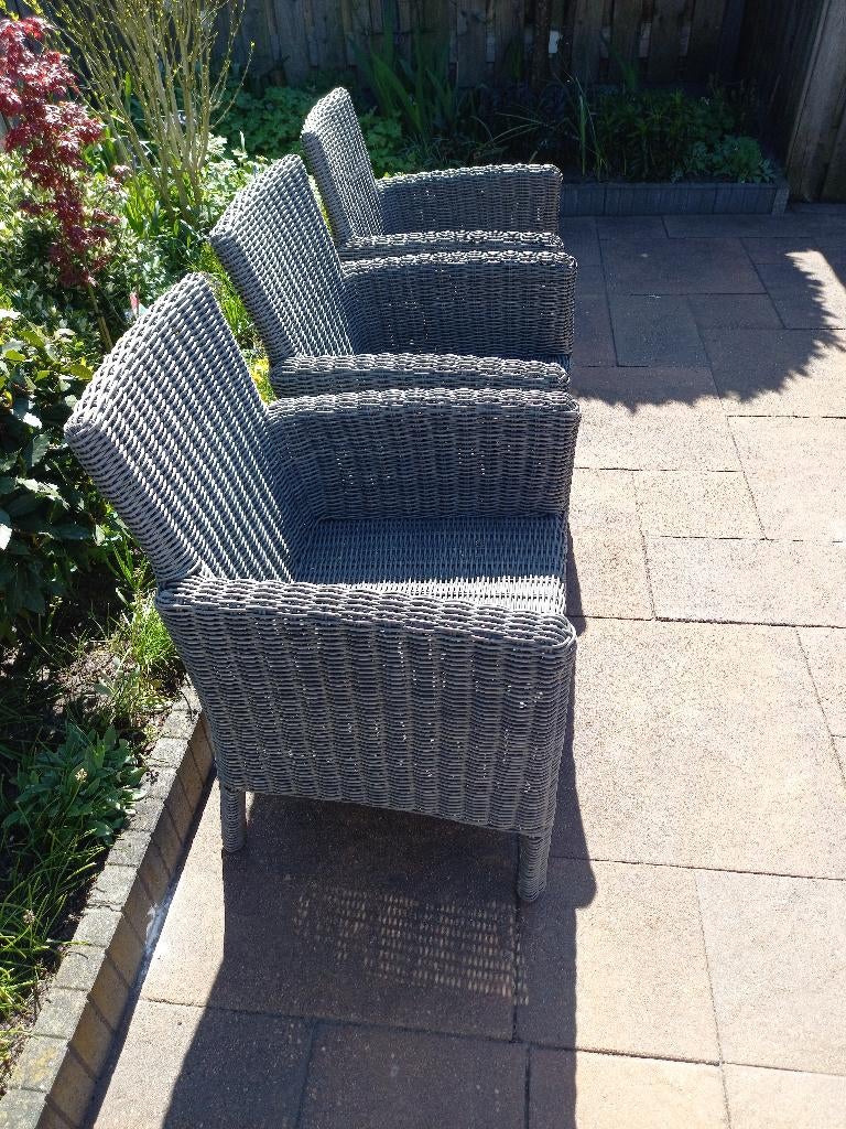 3 rotan tuinstoelen (zonder tafel), Ophalen, Gebruikt, Kunststof