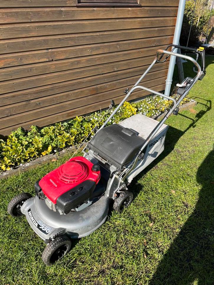 Honda HRD536 grasmaaier, Tuin en Terras, Grasmaaiers, Gebruikt, Benzine-grasmaaier, 50 cm of meer, Cirkelmaaier, Opvangzak, Opvangbak