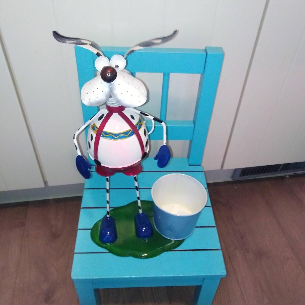 Metalen hond staand met plantenbakje, Tuin en Terras, Ophalen of Verzenden, Zo goed als nieuw, Balkon, Metaal