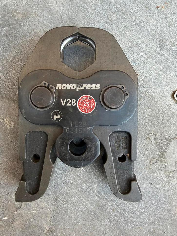 Persbek v28 nieuw, Doe-het-zelf en Verbouw, Gereedschap | Machine-onderdelen en Toebehoren, Nieuw, Ophalen