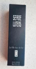 Serge Lutens La Fille Tour de Fer,
 10ml, Sieraden, Tassen en Uiterlijk, Uiterlijk | Parfum, Ophalen of Verzenden, Nieuw