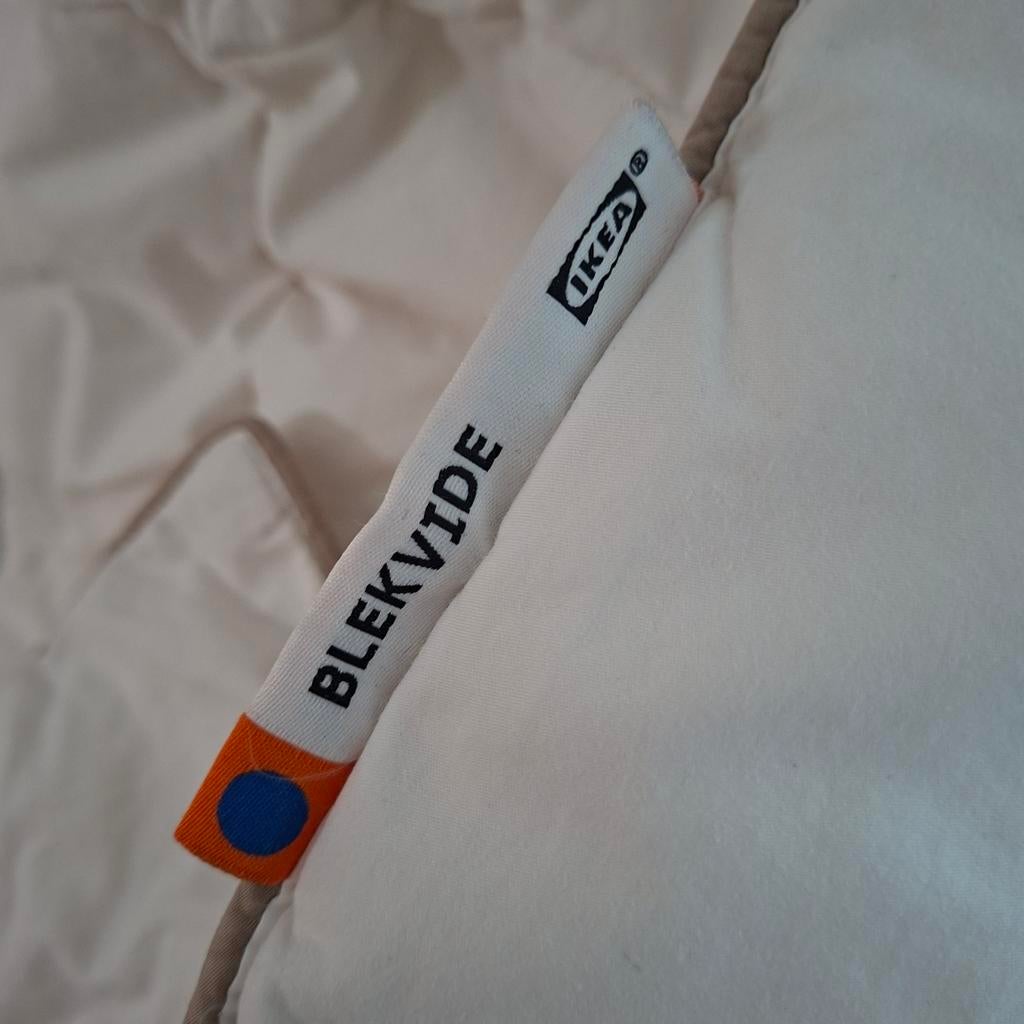 Dekbed 200x200 Ikea Blekvide met 2 hoezen en 4 kussenslopen, Huis en Inrichting, Slaapkamer | Beddengoed, Ophalen of Verzenden