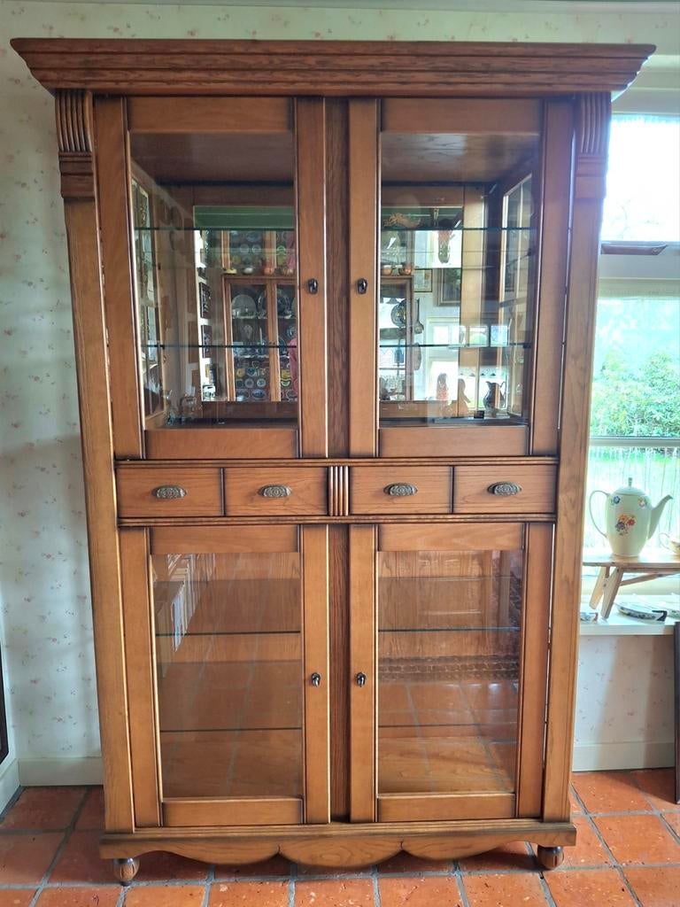 Vitrinekast, Buffetkast met spiegel achterwand. In Topstaat, Huis en Inrichting, Kasten | Vitrinekasten, Ophalen, 25 tot 50 cm