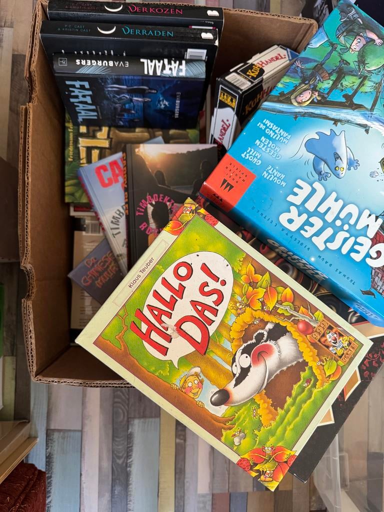 Doos vol boeken en spellen, Ophalen of Verzenden, Gebruikt