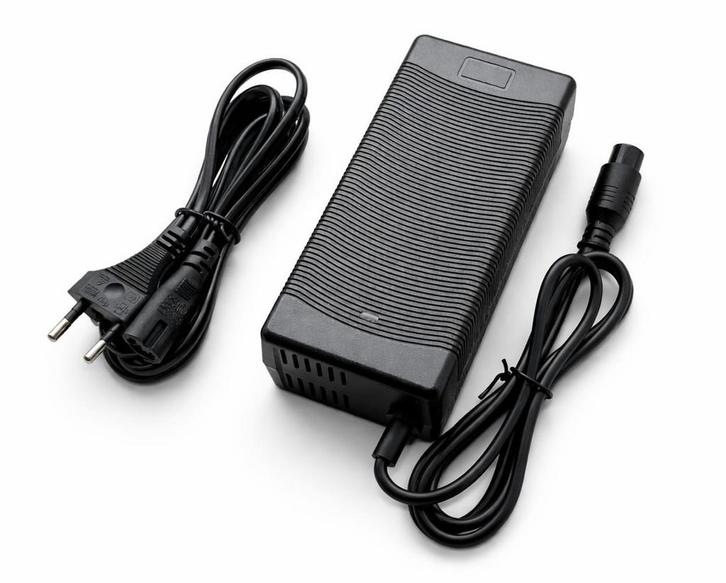 Fatbike Snellader 54.6V 3A - Voor 48V Lithium Accu - Nieuw, Fietsen en Brommers, Fietsaccessoires | Overige Fietsaccessoires, Nieuw