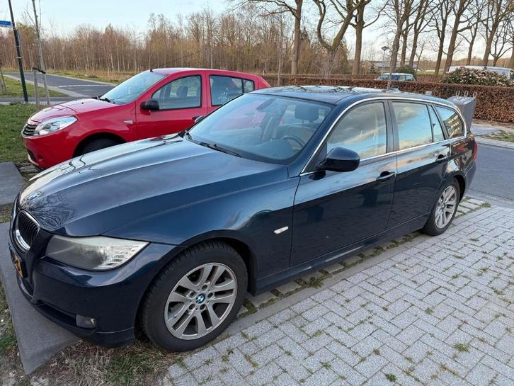 BMW 320i Touring 2009 motor tik APK 09-2026 - project/export, Auto's, BMW, Particulier, 3-Serie, Airconditioning, Centrale vergrendeling