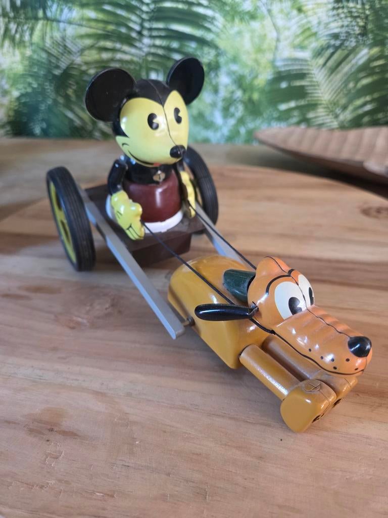 Mickey Mouse & Pluto Tin Toy Car - Young Epoch, Ophalen of Verzenden