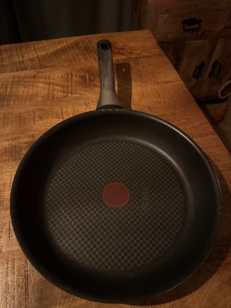 Tefal Titanium induction koekenpan 28cm, Inductieplaat, Aluminium, Ophalen of Verzenden, Zo goed als nieuw