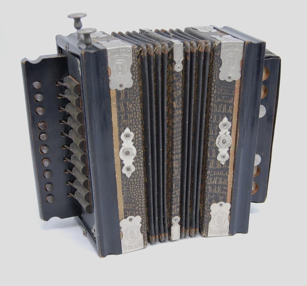 Antieke harmonica - trekzak, Muziek en Instrumenten, Accordeons, Gebruikt, Knopaccordeon, Overige formaten, Overige merken, Ophalen of Verzenden