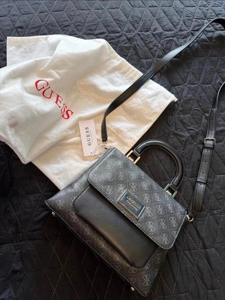 Handtass guess, Sieraden, Tassen en Uiterlijk, Tassen | Damestassen, Ophalen of Verzenden, Zo goed als nieuw, Zwart, Schoudertasje
