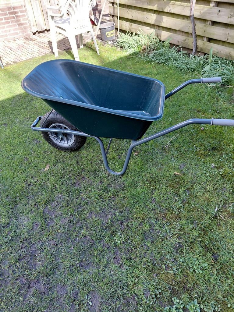 Kunstof kruiwagen, Ophalen, Nieuw