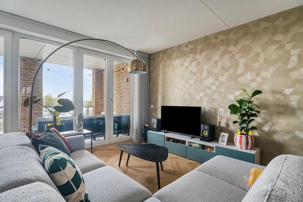 Groene Besta Ikea kast / tvmeubel (240x42x40), Huis en Inrichting, Ophalen, Overige materialen, Zo goed als nieuw, 200 cm of meer