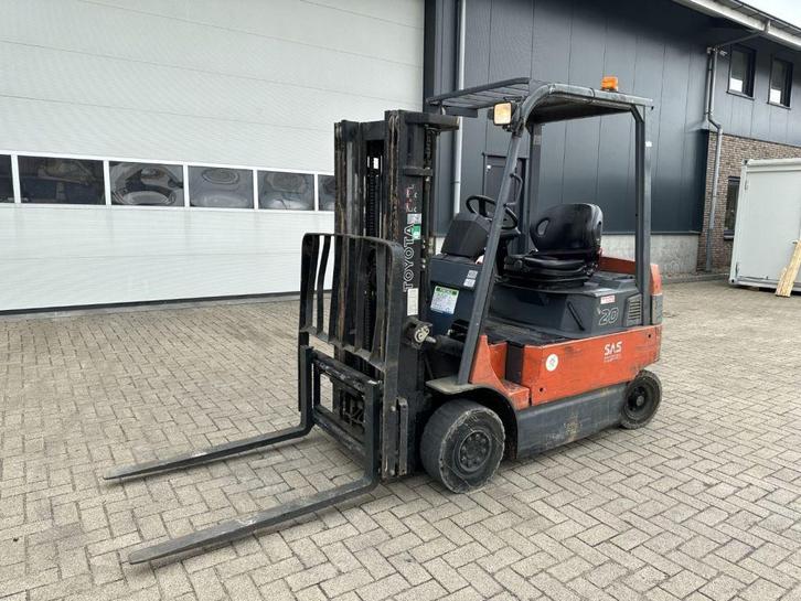 Toyota 7FBMF20 2 ton Triplex Freelift Sideshift Elektra Heft, Zakelijke goederen, Machines en Bouw | Heftrucks en Intern transport