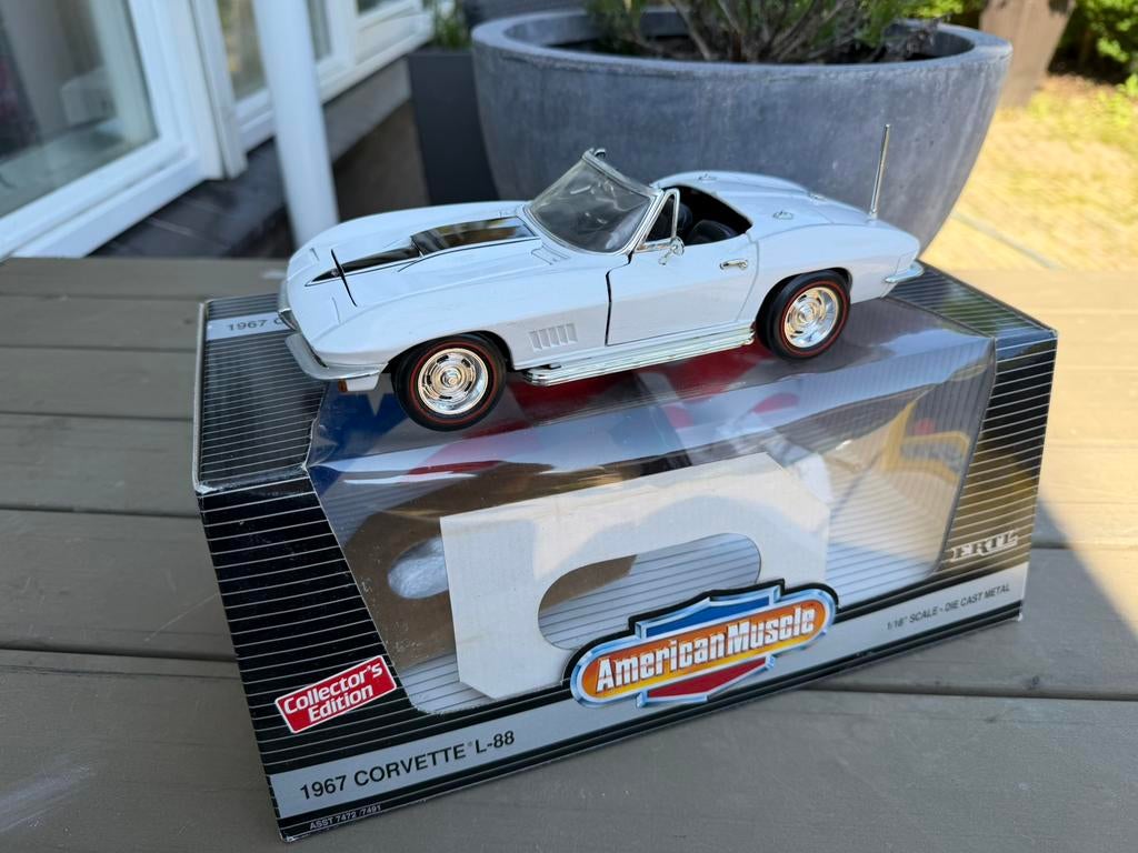 1/18 Ertl am muscle 1967 Chevrolet Corvette l-88 roadster, Hobby en Vrije tijd, Modelauto's | 1:18, Ophalen of Verzenden, Zo goed als nieuw