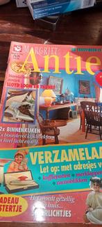 Margriet Antiek Tijdschrift - Speciale Uitgave, Ophalen of Verzenden, Gelezen, Damesbladen