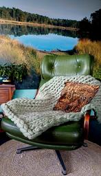 Wollen, vilt grof gebreid plaid / kleed / deken handgemaakt, Ophalen, Zo goed als nieuw