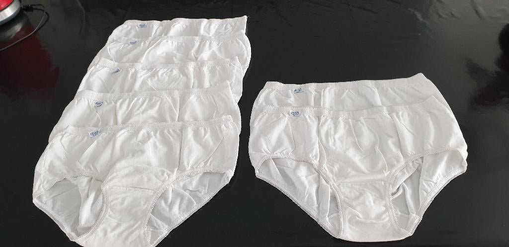 Sloggi's wit maart 42 en 44, Sloggi, Ophalen of Verzenden, Wit, Slip
