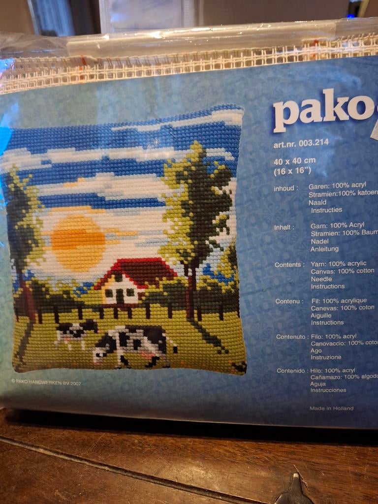 Kussen-boerderij, Ophalen of Verzenden, Nieuw, Borduurpakket