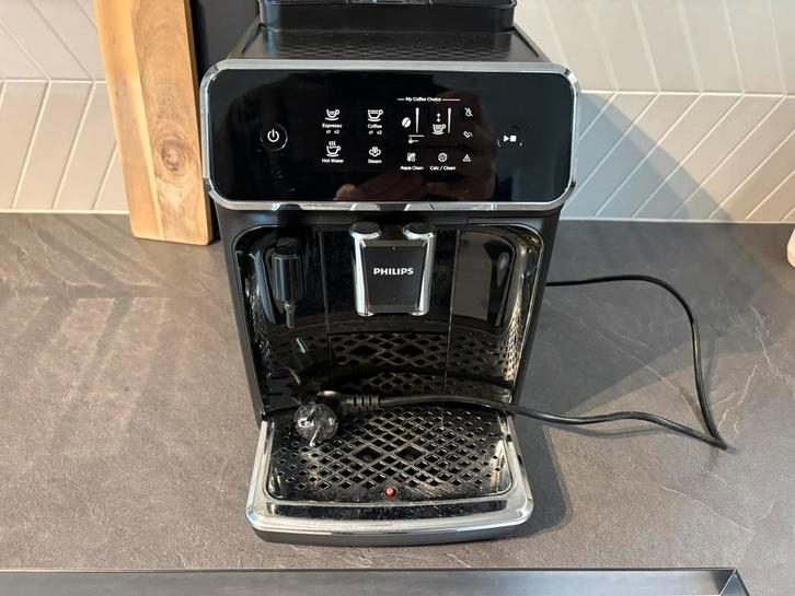 Philips Espressomachine 2200 serie - EP2221/40, Witgoed en Apparatuur, Koffiezetapparaten, Gebruikt, Koffiebonen, Koffiemachine