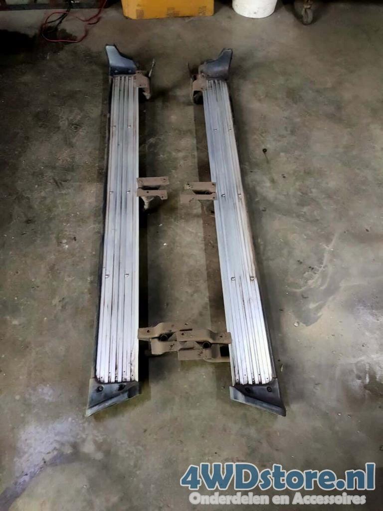 Nissan Patrol Y61 Treeplanken, Auto-onderdelen, Ophalen, -, -, Nieuw