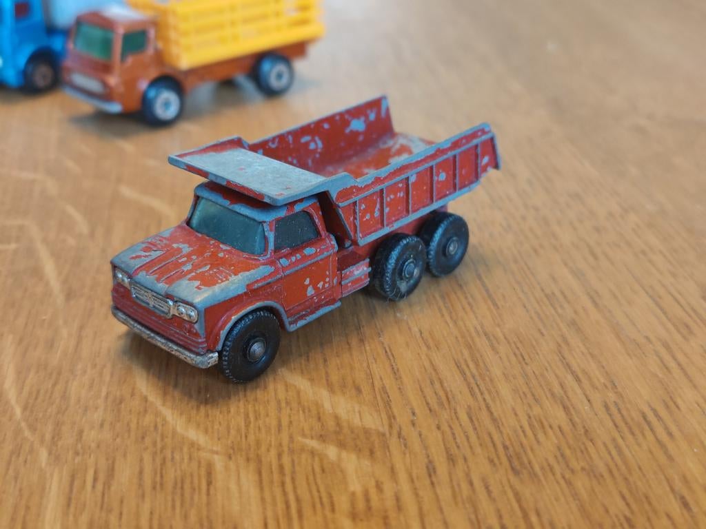 Matchbox Dumper Truck ROOD, Ophalen of Verzenden, Zo goed als nieuw, Bus of Vrachtwagen