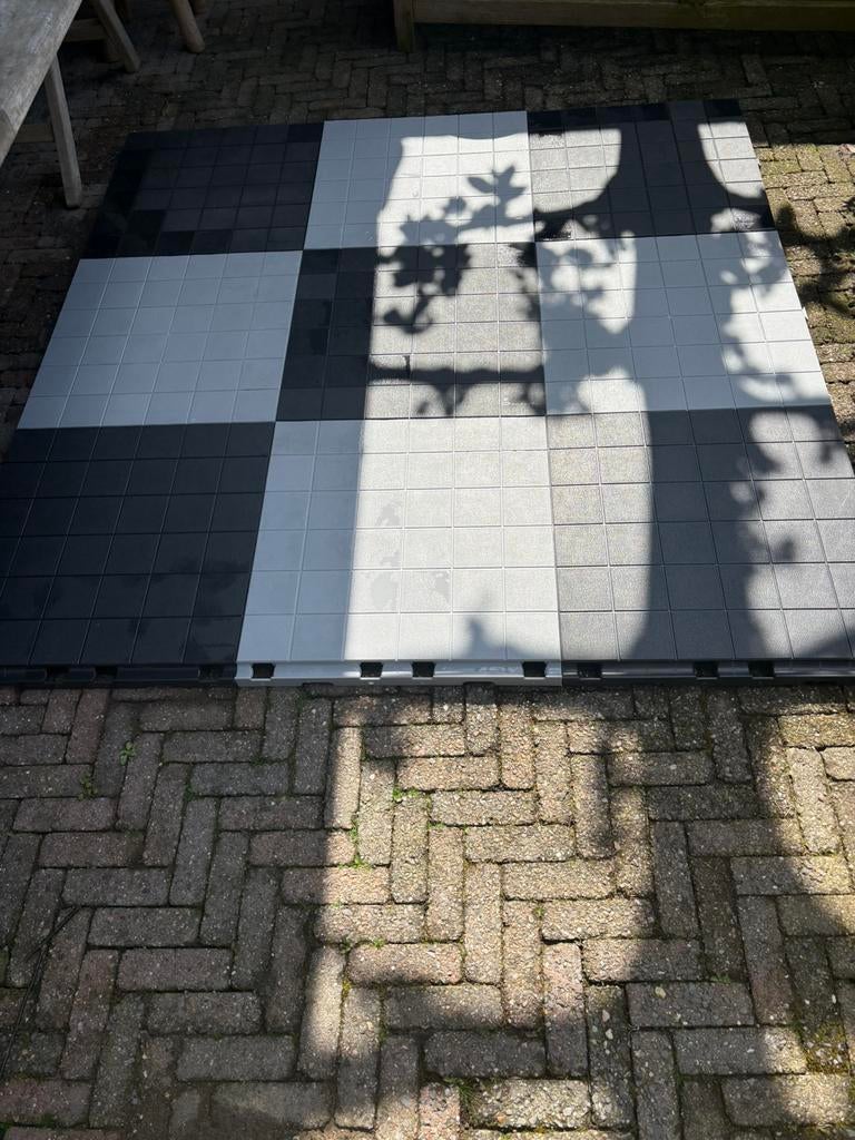 Voortent ikadan en isabella klik tegels 50x50, Ophalen, Gebruikt