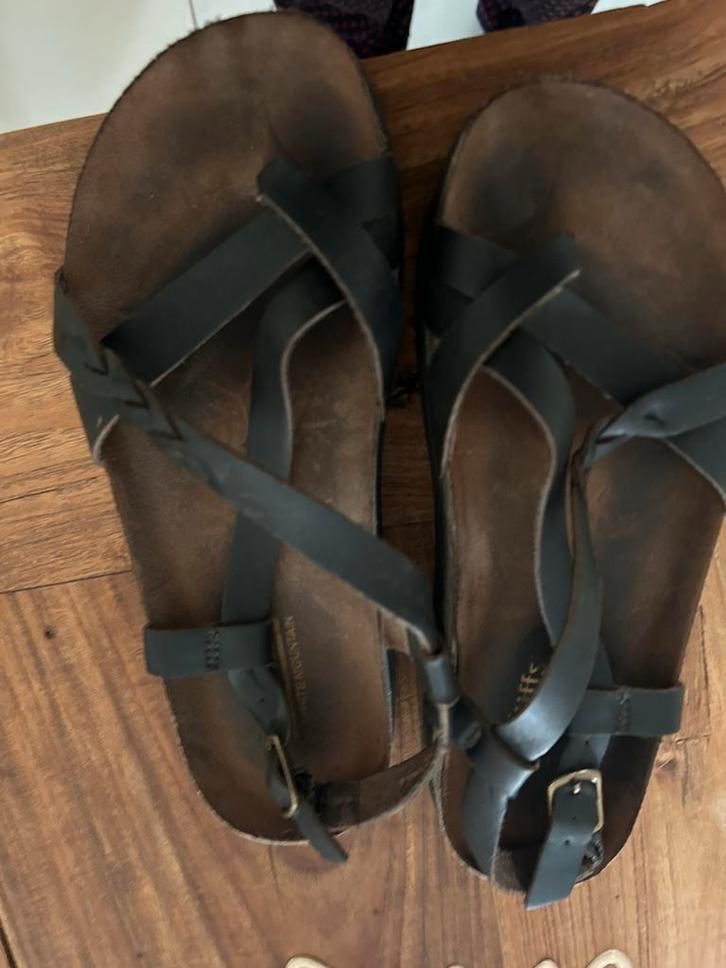 Donkerbruine leren sandalen - Maat 38, Kleding | Dames, Schoenen, Gedragen, Sandalen of Muiltjes, Bruin, Ophalen of Verzenden