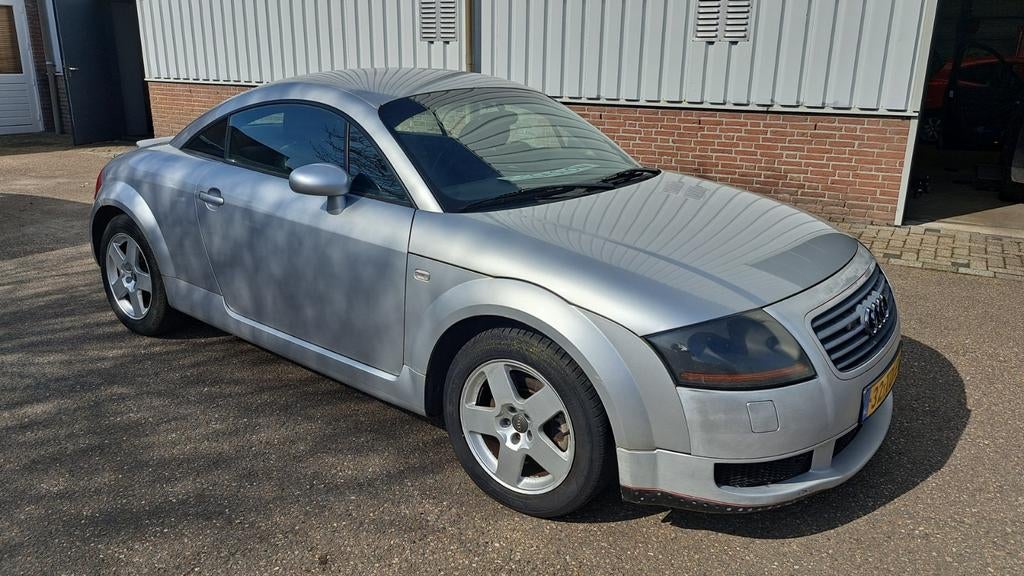 Audi TT 1.8 Turbo quattro, Auto's, Zwart, Leder, Bedrijf, Handgeschakeld