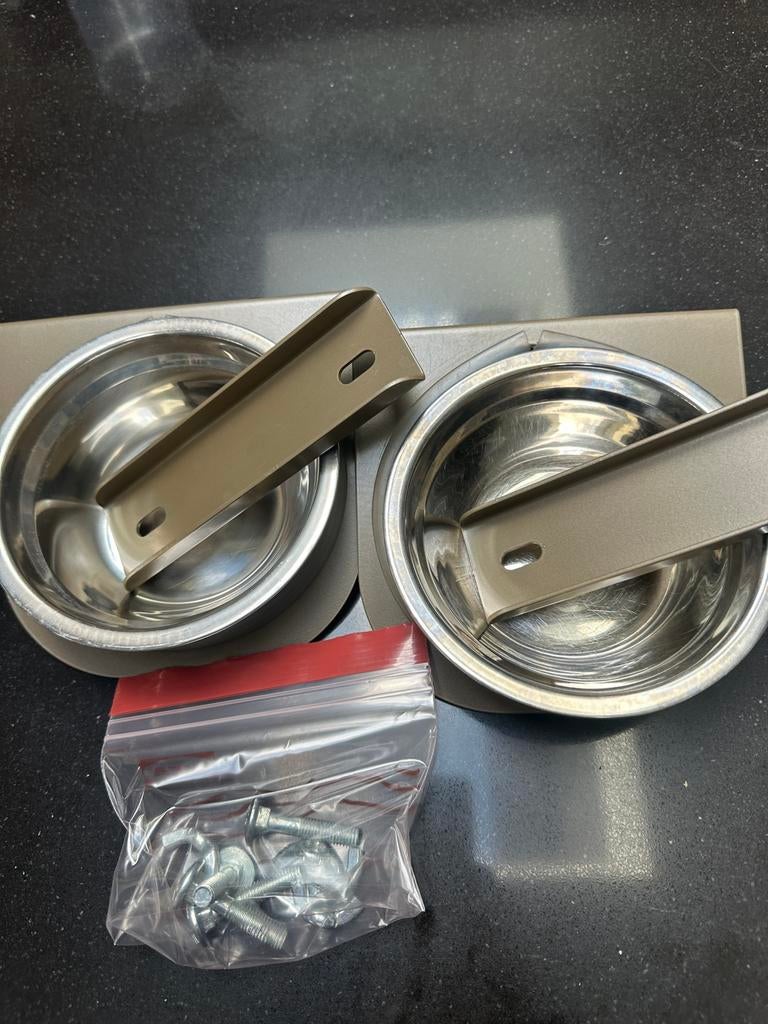 Stalen drinkbak woefwoningen., Dieren en Toebehoren, Hondenvoerbakken en Drinkbakken, Ophalen of Verzenden, Zo goed als nieuw