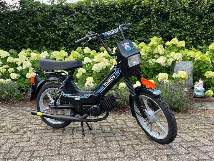 Gezocht gratis tomos / scooter, Fietsen en Brommers, Brommers | Tomos, Zo goed als nieuw, Overige modellen, Ophalen of Verzenden