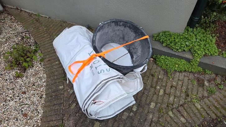 Stortslurf met emmer voor bouwafval, Doe-het-zelf en Verbouw, Overige Doe-het-zelf en Verbouw, Gebruikt, Ophalen