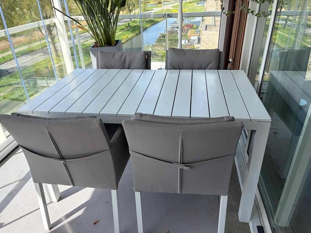 Tuintafel met 4 stoelen, Ophalen, 4 zitplaatsen, Gebruikt, Aluminium