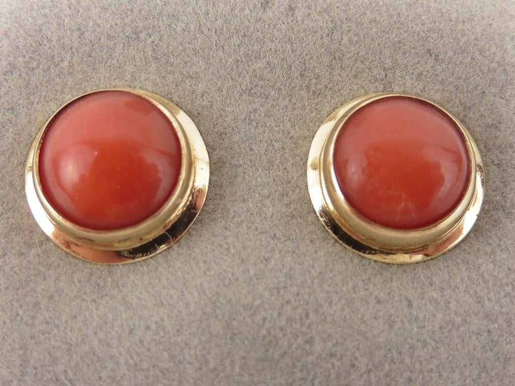 Gouden oorknopjes met bloedkoraal                        G91, Gebruikt, ., Ophalen of Verzenden, .