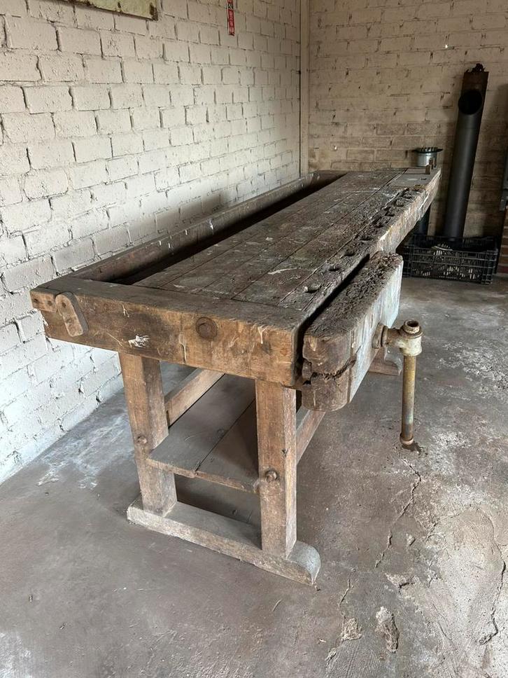 Autentieke oude houten werkbank met orgineel onderstel, Doe-het-zelf en Verbouw, Werkbanken, Gebruikt, Minder dan 70 cm, Bankschroef