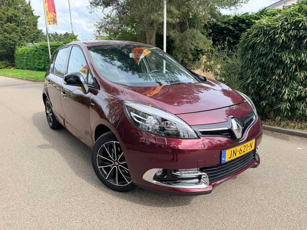 Renault Scénic 1.2 TCE 85KW NAVI/XENON/ STOEL VW/CLIMA/TREKH, Auto's, Renault, Voorwielaandrijving, 4 cilinders, Leder en Stof