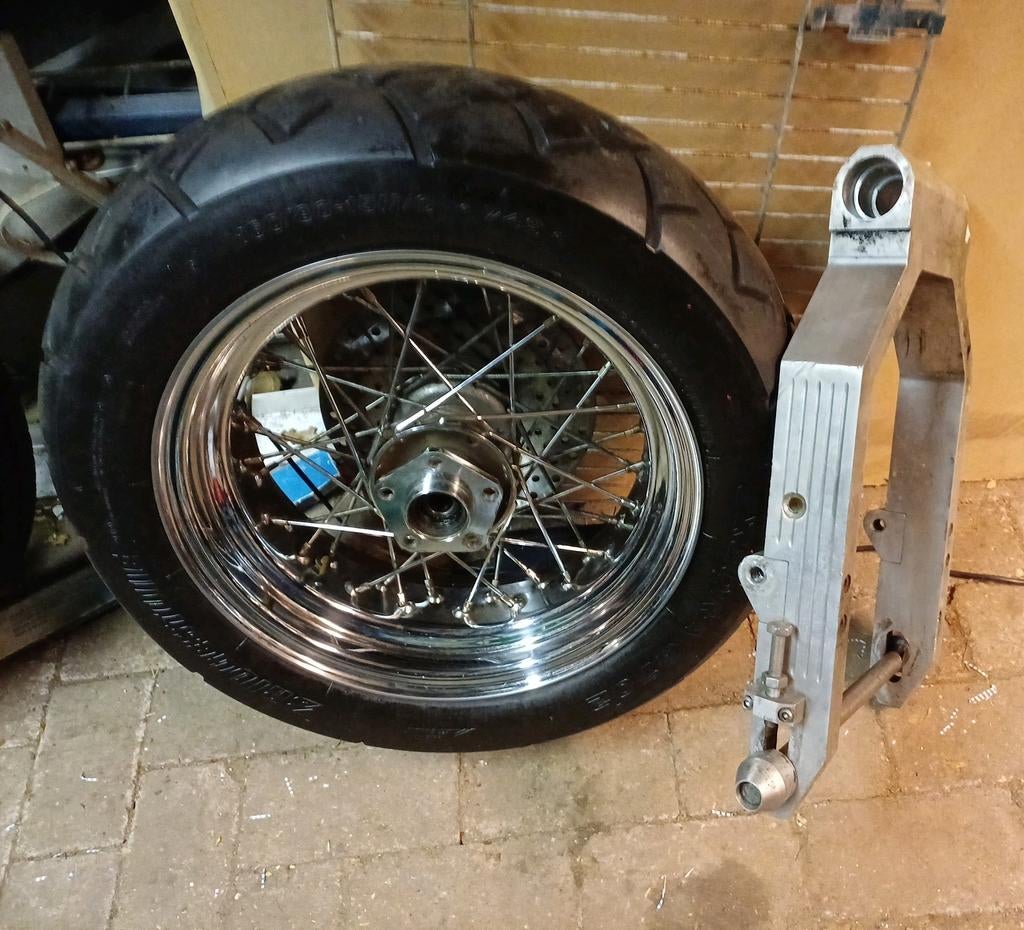 Art Billet SWINGARM/ ACHTERBRUG 15 inch velg bijv. Harley, Ophalen of Verzenden, Gebruikt