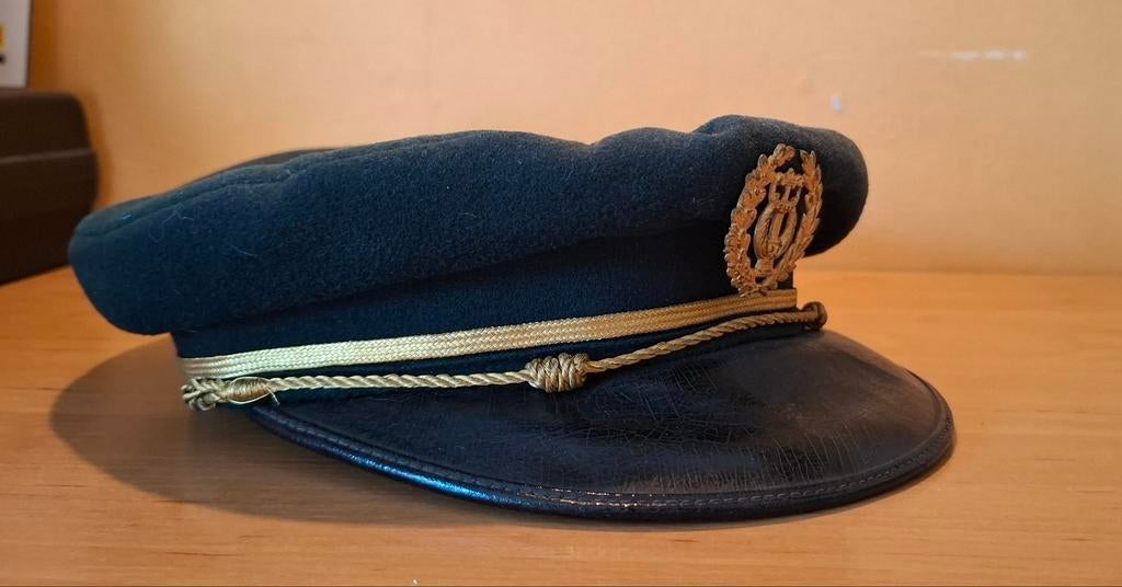 Fanfare pet leger(?), Ophalen of Verzenden, Overige soorten, Nederland, Helm of Baret