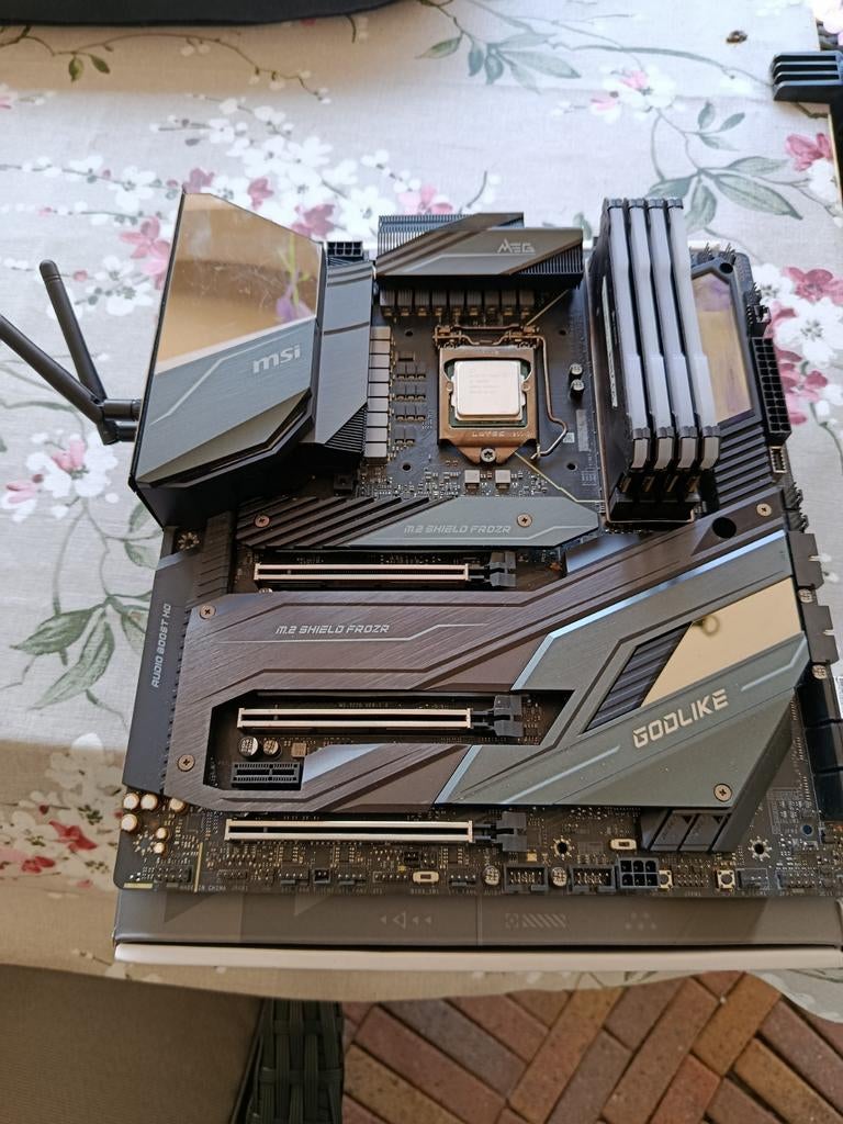 MB + CPU + RAM, Gebruikt, DDR4, Ophalen of Verzenden, E-ATX