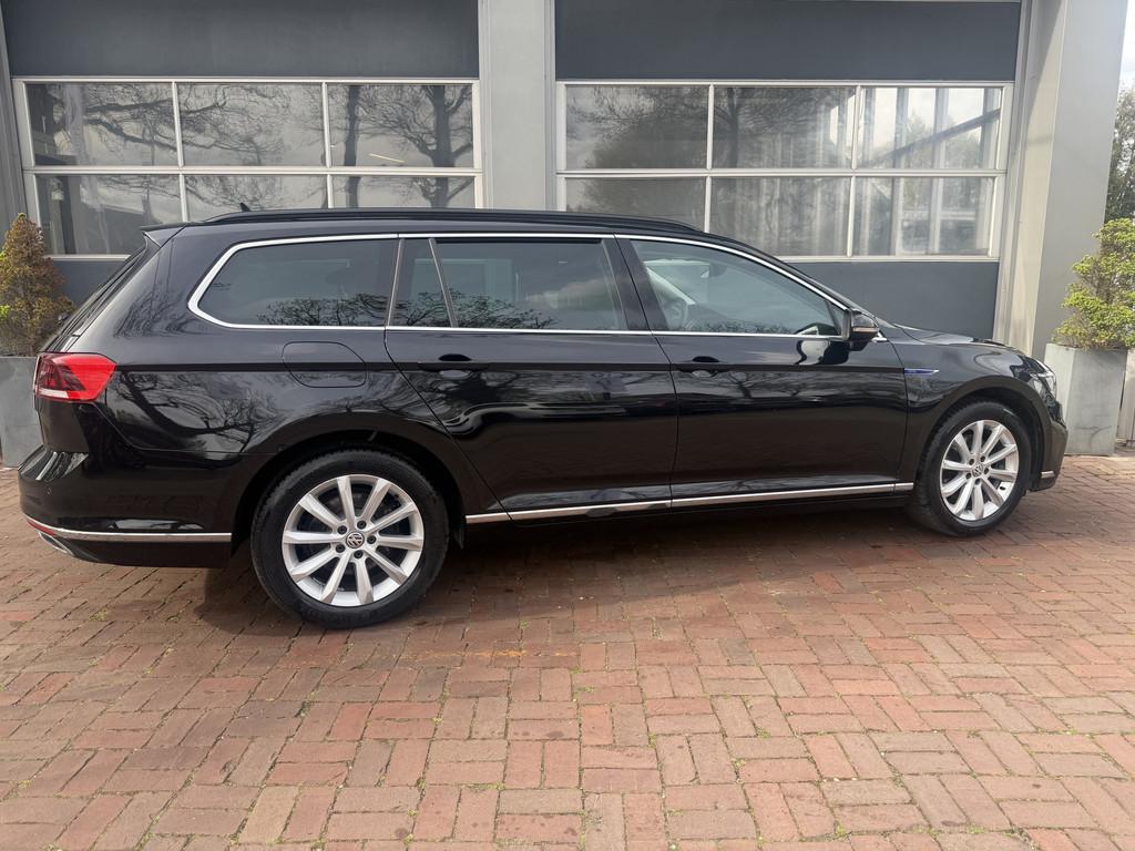 Volkswagen Passat Variant 1.4 TSI PHEV GTE Business 204pk 1e, Auto's, Volkswagen, Stof, Gebruikt, 4 cilinders, Zwart