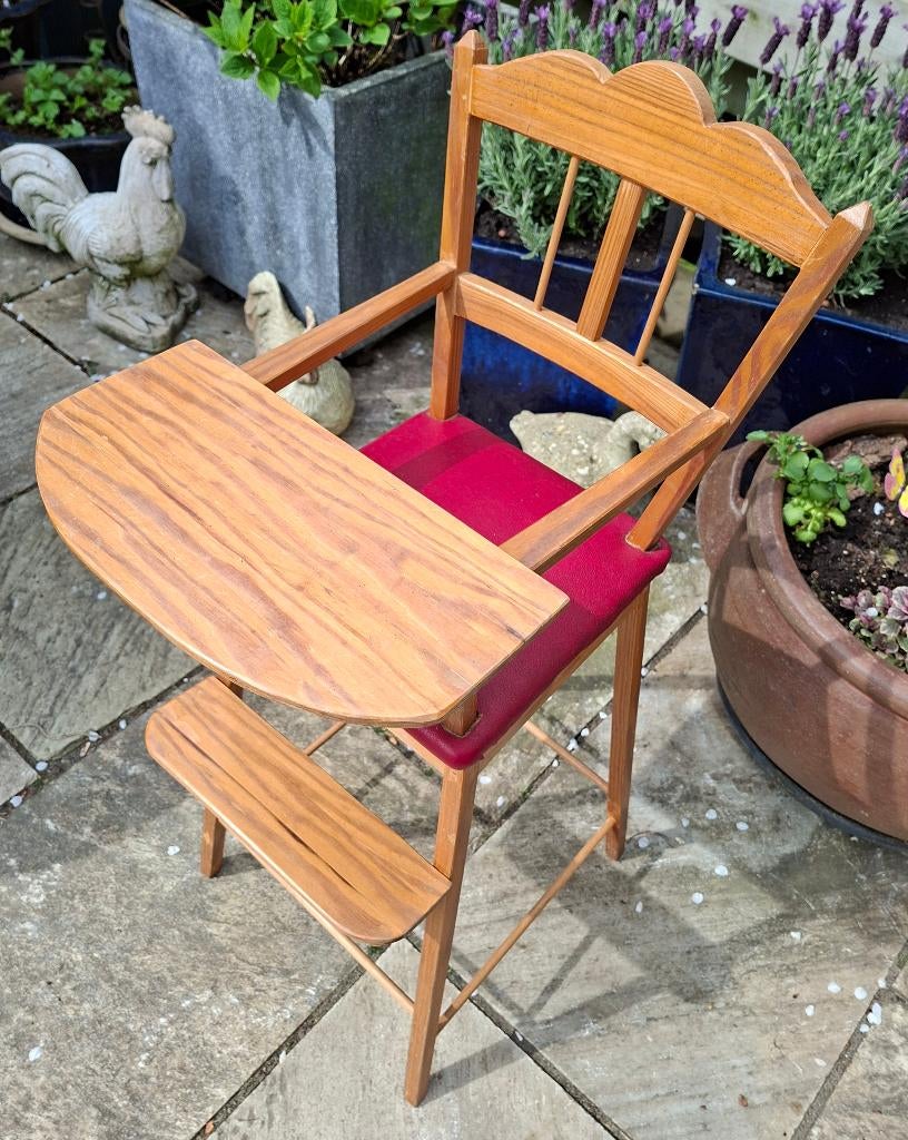 Vintage poppenkinderstoel 1960/1965  79Hrug 63H vo 24x25Zit:, Kinderen en Baby's, Speelgoed | Poppen, Ophalen, Gebruikt, Overige typen