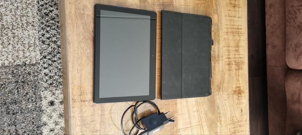 Nette Lenovo tablet met hoes en oplader 10 inch., Computers en Software, Android Tablets, 10 inch, Ophalen of Verzenden, Zo goed als nieuw
