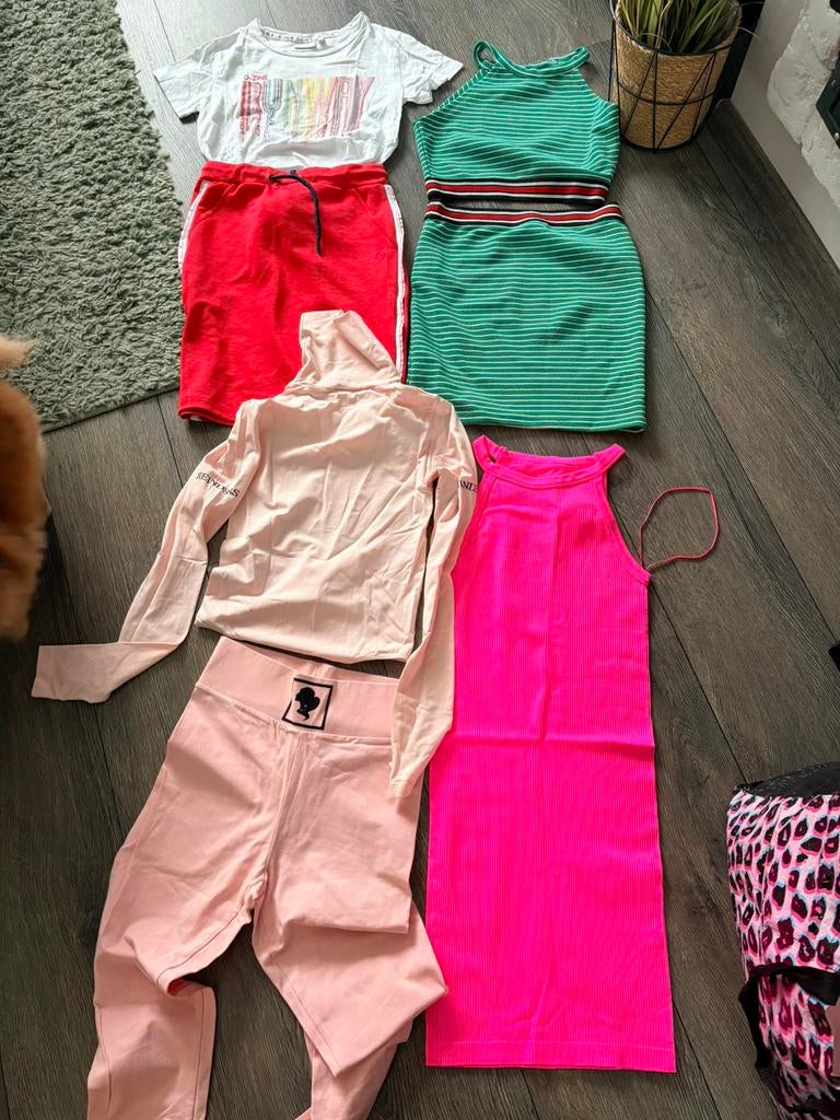 Kleding pakket maat xxs, Ophalen, Zo goed als nieuw, Maat 34 (XS) of kleiner