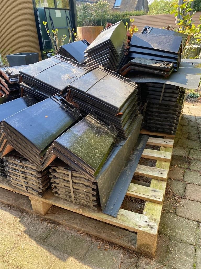 Zwarte mat verglaasde dakpannen, Ophalen, Steen of Klei, Zwart, Nieuw