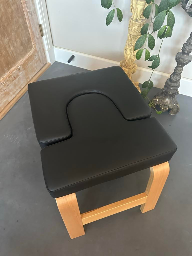 Yoga stoel, Sport en Fitness, Yoga en Pilates, Ophalen, Zo goed als nieuw, Yoga-accessoire