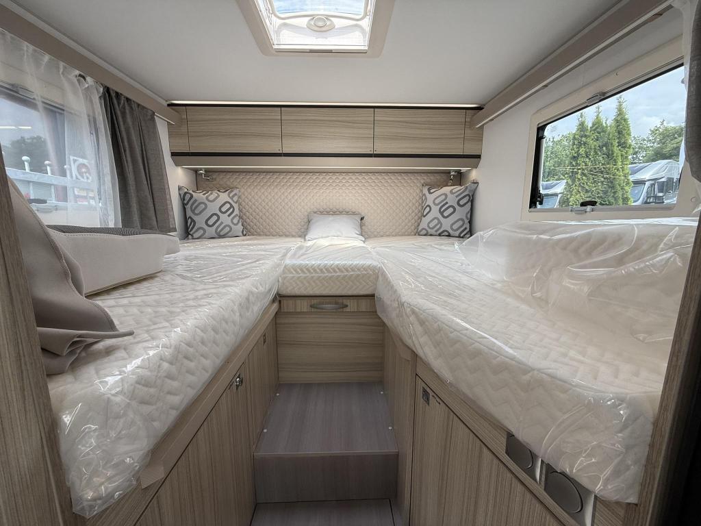 Adria Compact DL - 60Y EDITON - AUTOMAAT, Caravans en Kamperen, Campers, Chemisch toilet, Fiat, Bedrijf, Tot en met 3