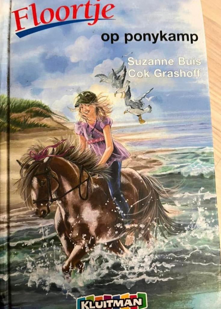 Floortje op ponykamp  Auteur: Suzanne Buis Dyslexie Boeken, Ophalen of Verzenden, Gelezen