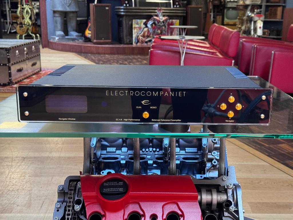 Electrocompaniet EC 4.8, Gebruikt, 120 watt of meer, Stereo, Ophalen